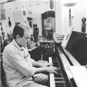 Cours de piano classique par professeur expérimenté, diplômé de l'Ecole Normale de Musique de Paris Alfred Cortot